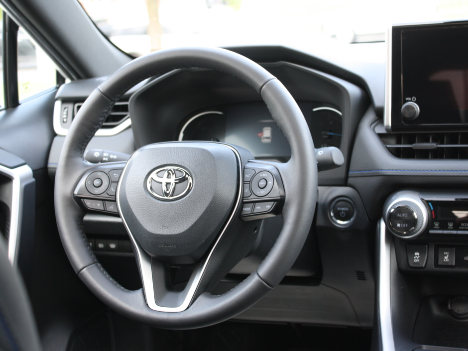 2024 Toyota RAV4 Hybrid SE-31