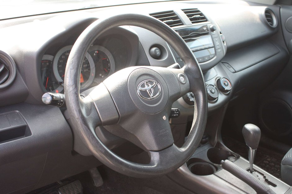 2009 Toyota RAV4 Sport-10