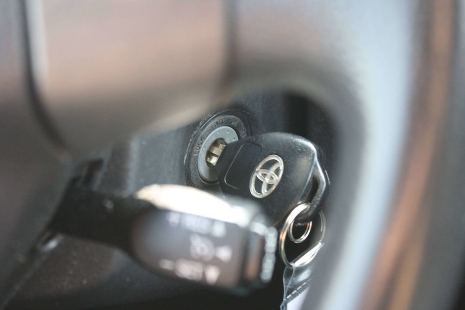 2009 Toyota RAV4 Sport-12