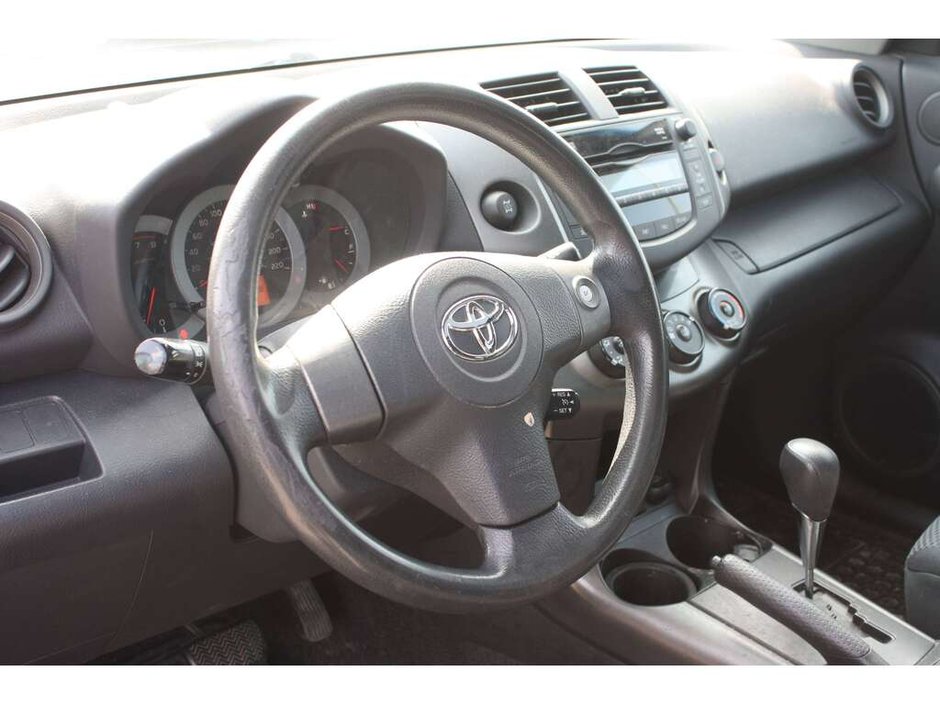 2009 Toyota RAV4 Sport-10