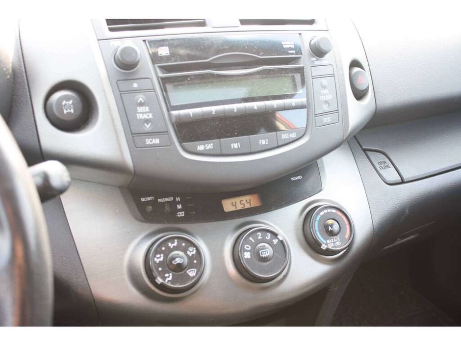 2009 Toyota RAV4 Sport-15