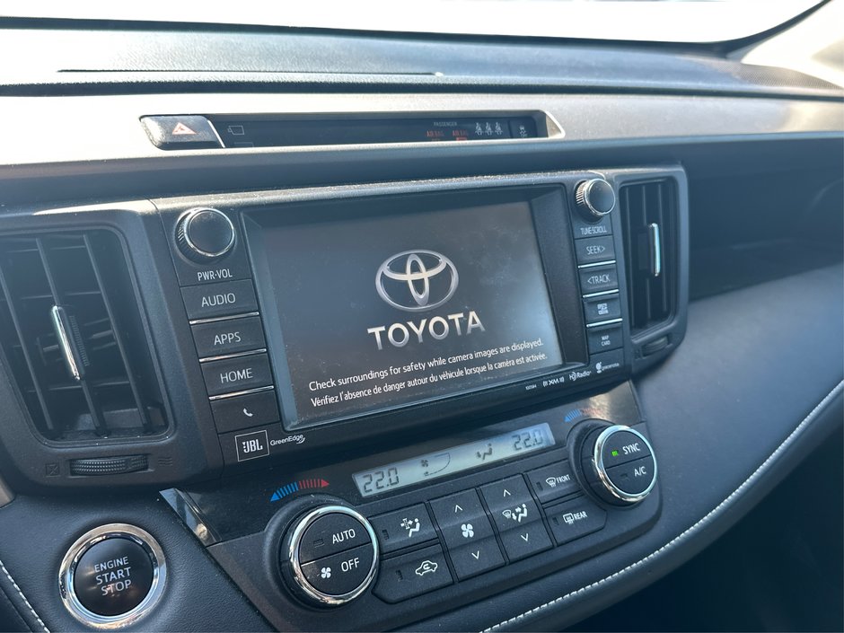 2017 Toyota RAV4 Limited-10