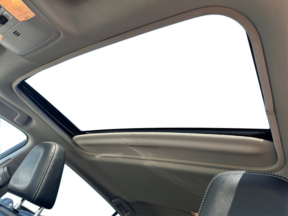 2017 Toyota RAV4 Limited-17