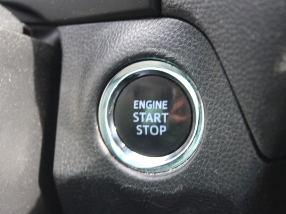 2020 Toyota RAV4 XLE-11