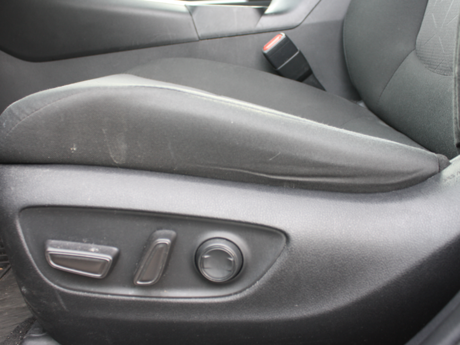 2020 Toyota RAV4 XLE-7