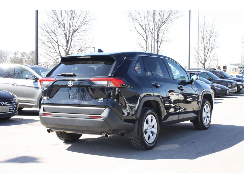 2025 Toyota RAV4 LE-4