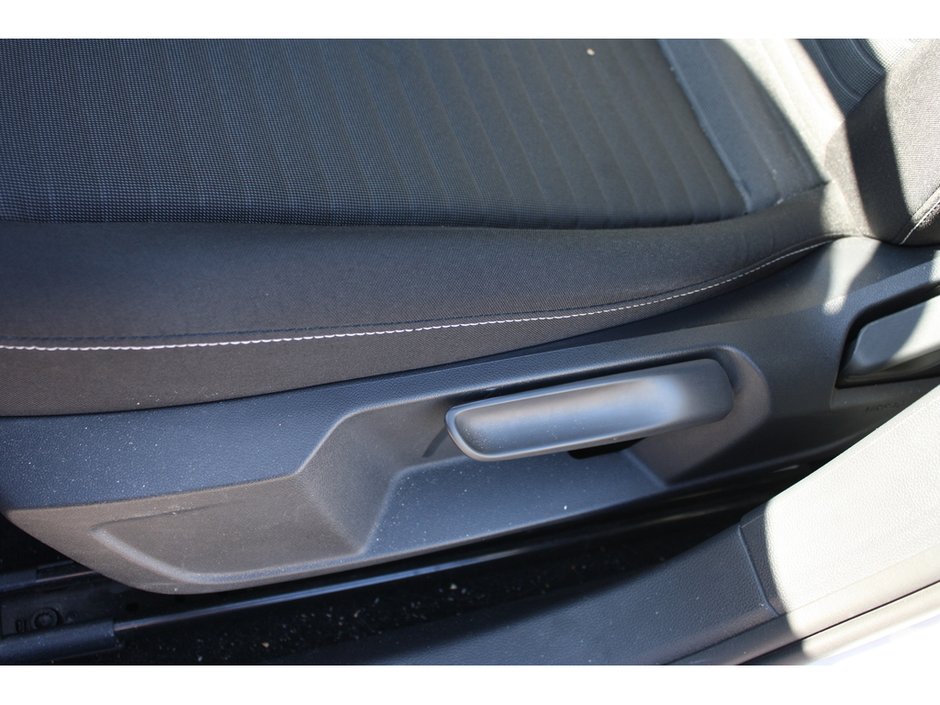 2022 Volkswagen Jetta Trendline-8