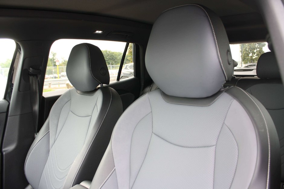 2026 Volkswagen Tiguan Comfortline R-Line Black-7