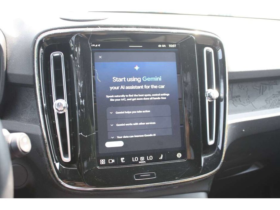 2024 Volvo XC40 Recharge Pure Electric Core-15