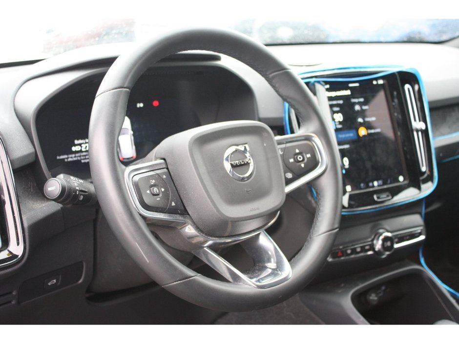2024 Volvo XC40 Recharge Pure Electric Core-9
