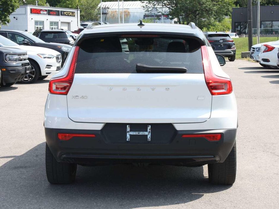 2024 Volvo XC40 Recharge Pure Electric Core-4