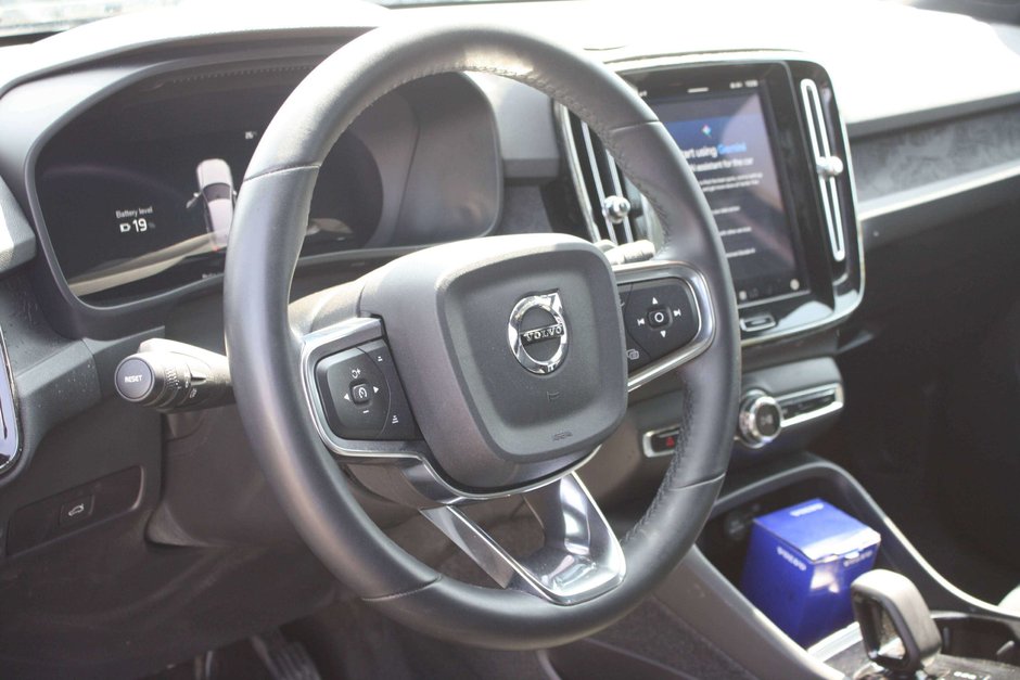 2024 Volvo XC40 Recharge Pure Electric Core-11