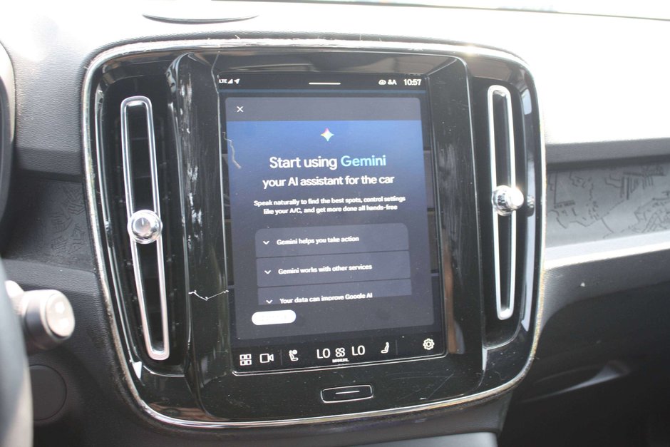 2024 Volvo XC40 Recharge Pure Electric Core-15
