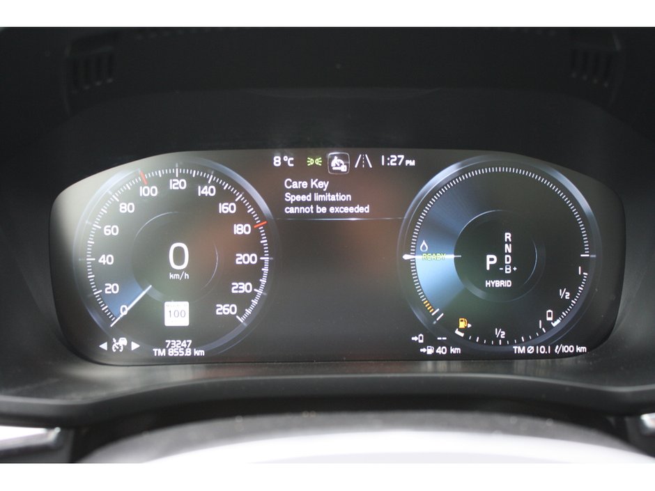 2021 Volvo XC60 Recharge Plug-In Hybrid T8 Inscription-17
