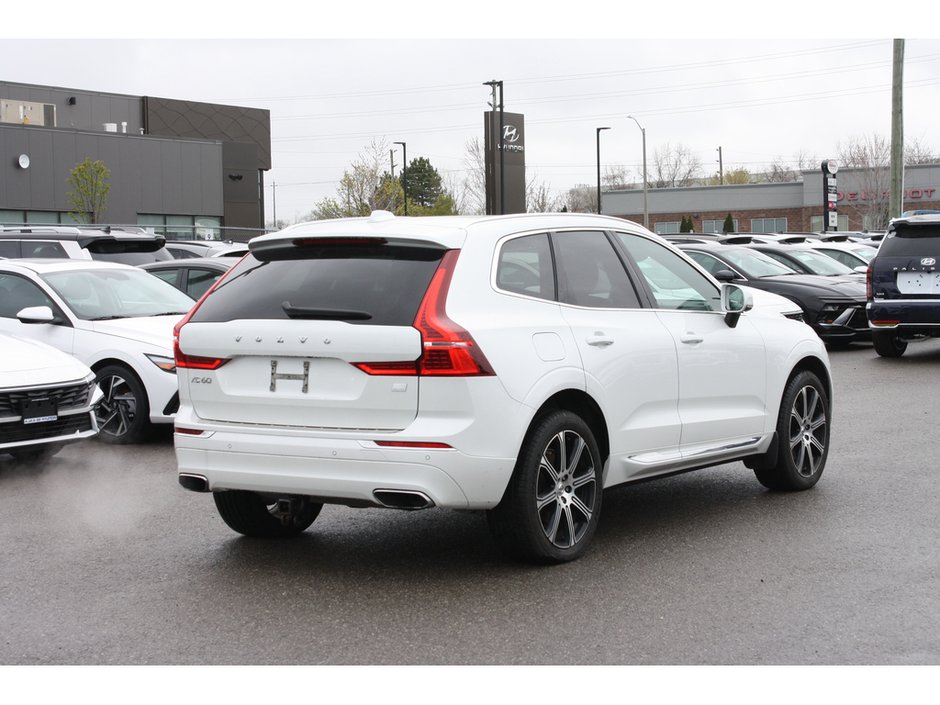 2021 Volvo XC60 Recharge Plug-In Hybrid T8 Inscription-3