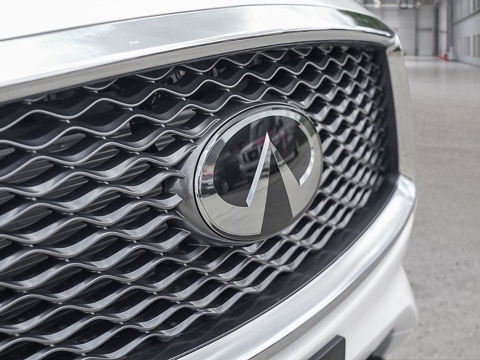 2025 Infiniti QX50 PURE-8