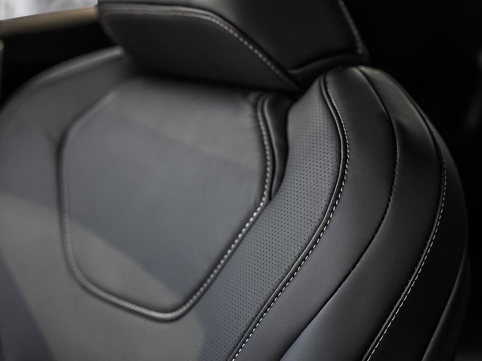 2025 Infiniti QX60 SENSORY-17