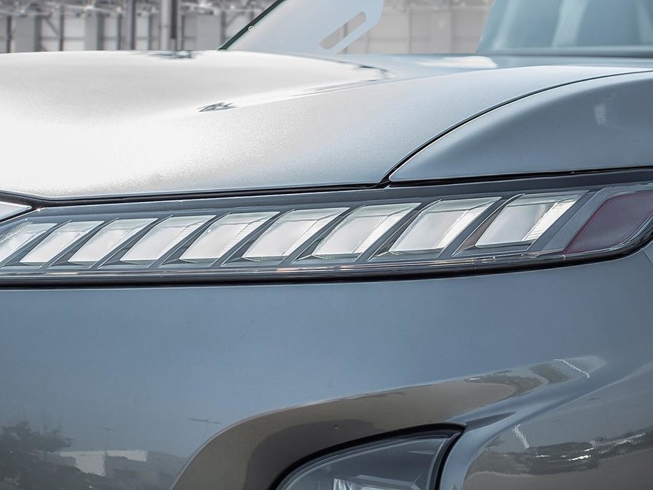 2025 Infiniti QX80 SENSORY-9
