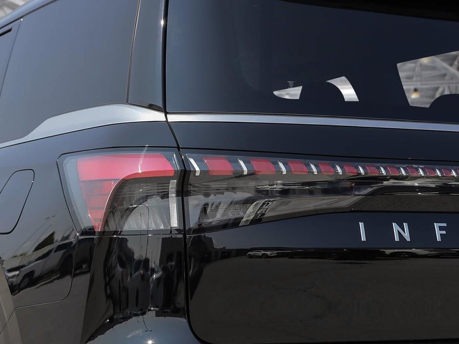 2025 Infiniti QX80 SENSORY-10