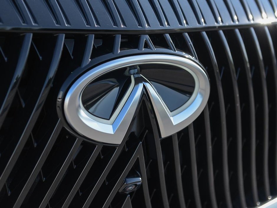 2026 Infiniti QX80 LUXE-7