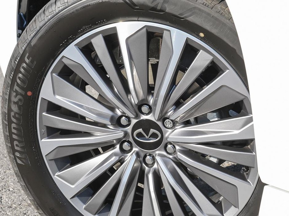 2026 Infiniti QX80 LUXE-6