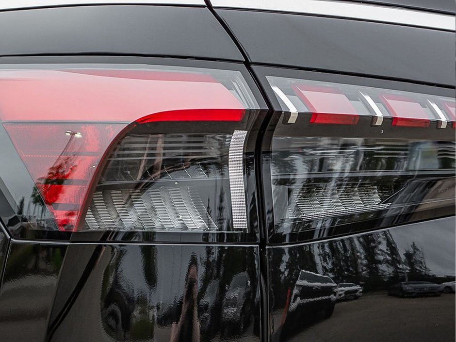 2026 Infiniti QX80 LUXE-10