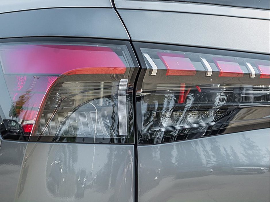 2026 Infiniti QX80 LUXE-8