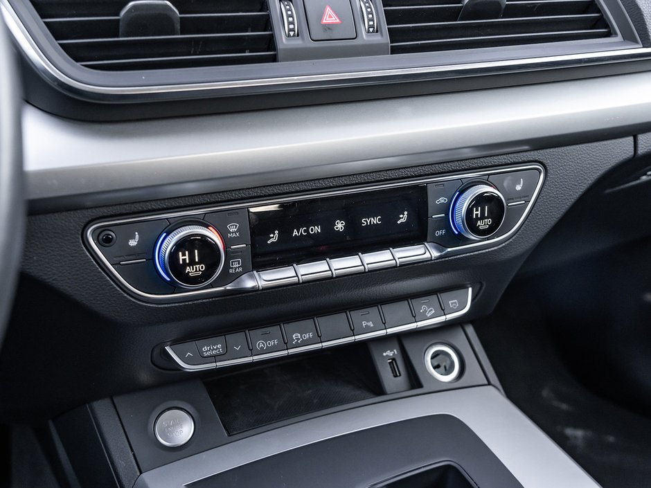 2023 Audi Q5 AWD | CLEAN CARFAX | 2 KEYS | READY TO GO |-17