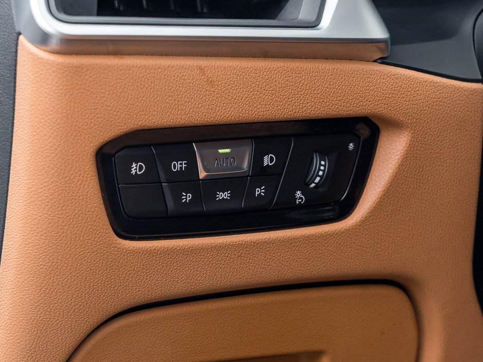 2021 BMW 3 Series 330i xDrive-14