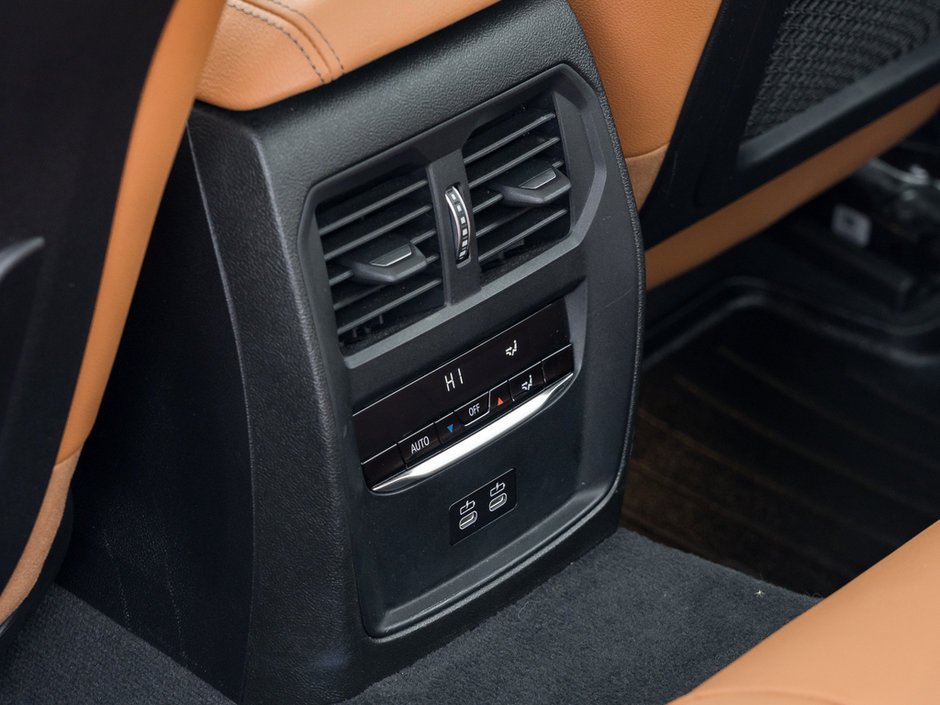 2021 BMW 3 Series 330i xDrive-22