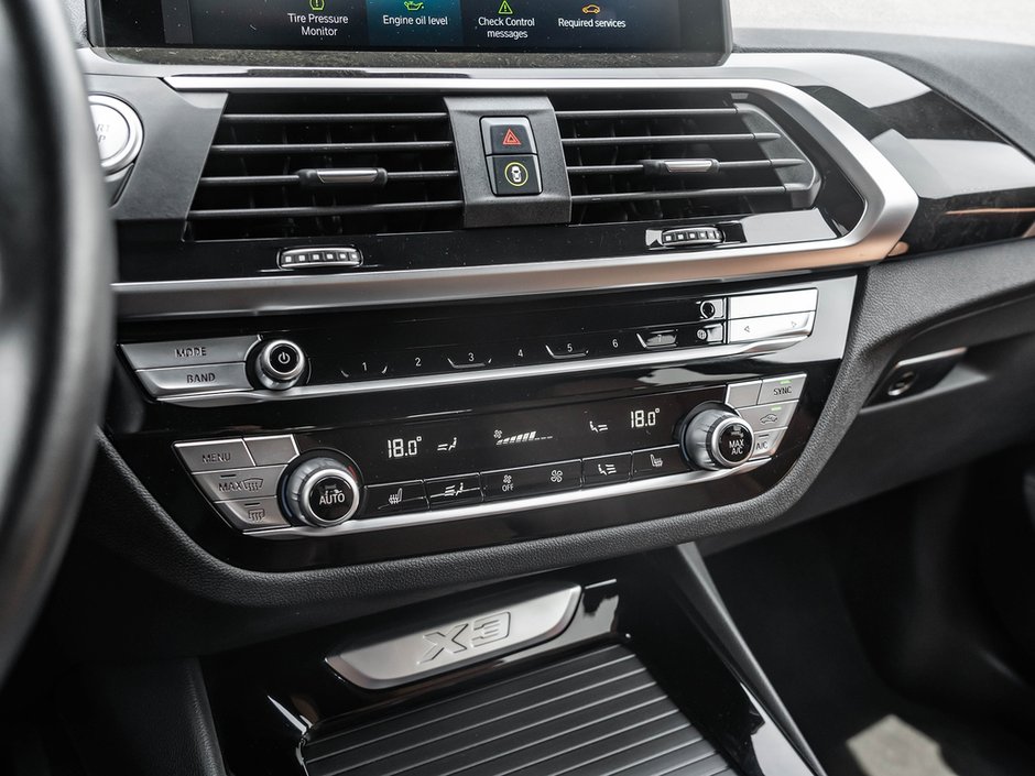 2021 BMW X3 xDrive30e-19