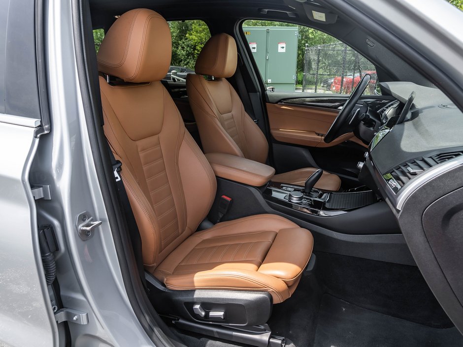 2021 BMW X3 xDrive30e-22