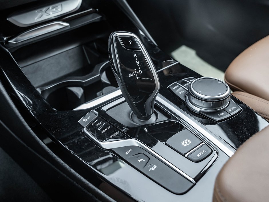 2021 BMW X3 xDrive30e-17