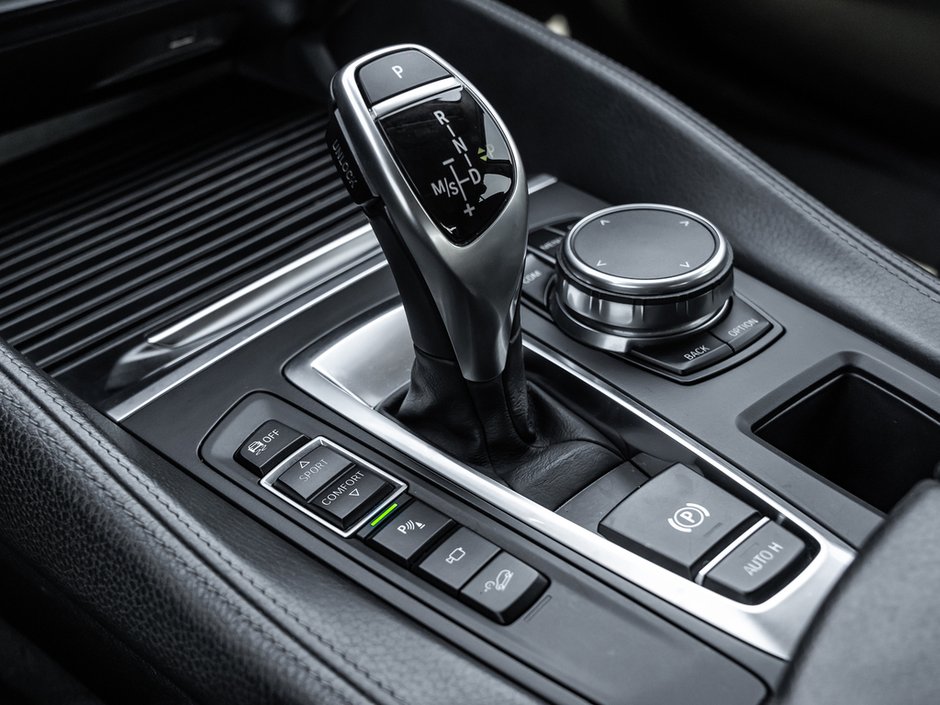 2018 BMW X6 xDrive35i-17