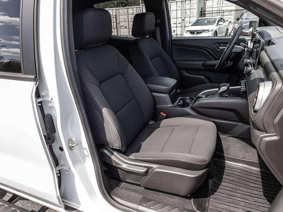 2024 Chevrolet Colorado LT-23