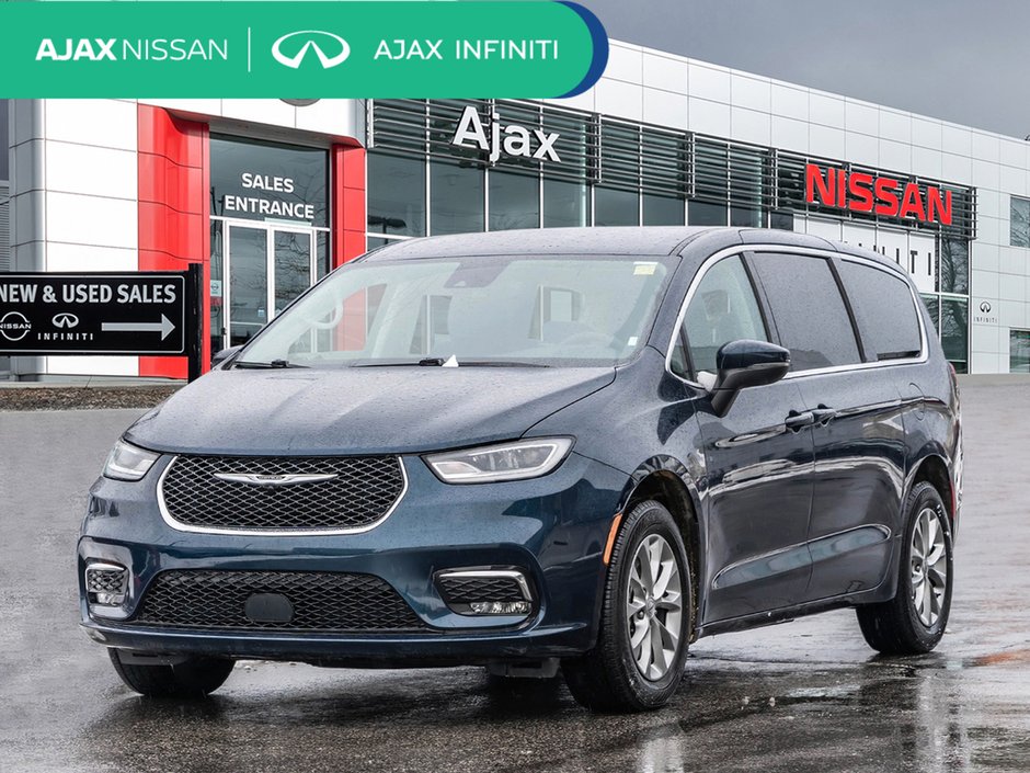 2023 Chrysler Pacifica Touring-L-0