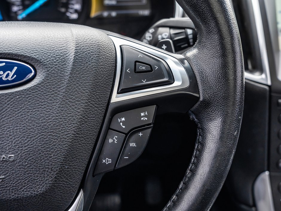 2017 Ford Edge Titanium-11