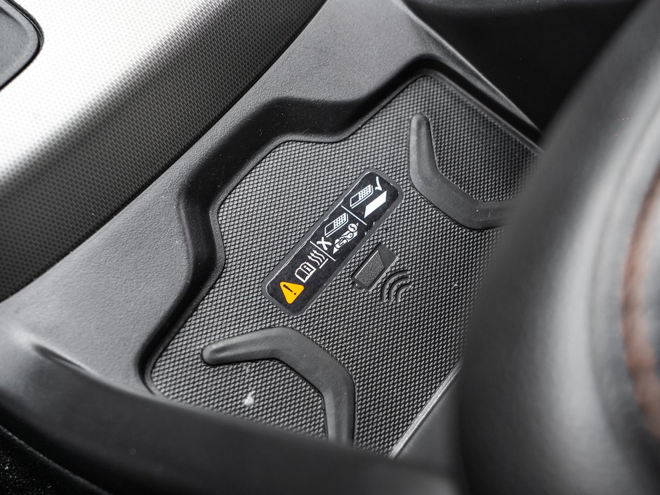 2021 GMC Canyon AT4 w/Leather-14