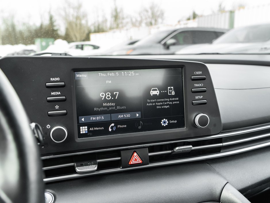 2022 Hyundai Elantra Preferred-17