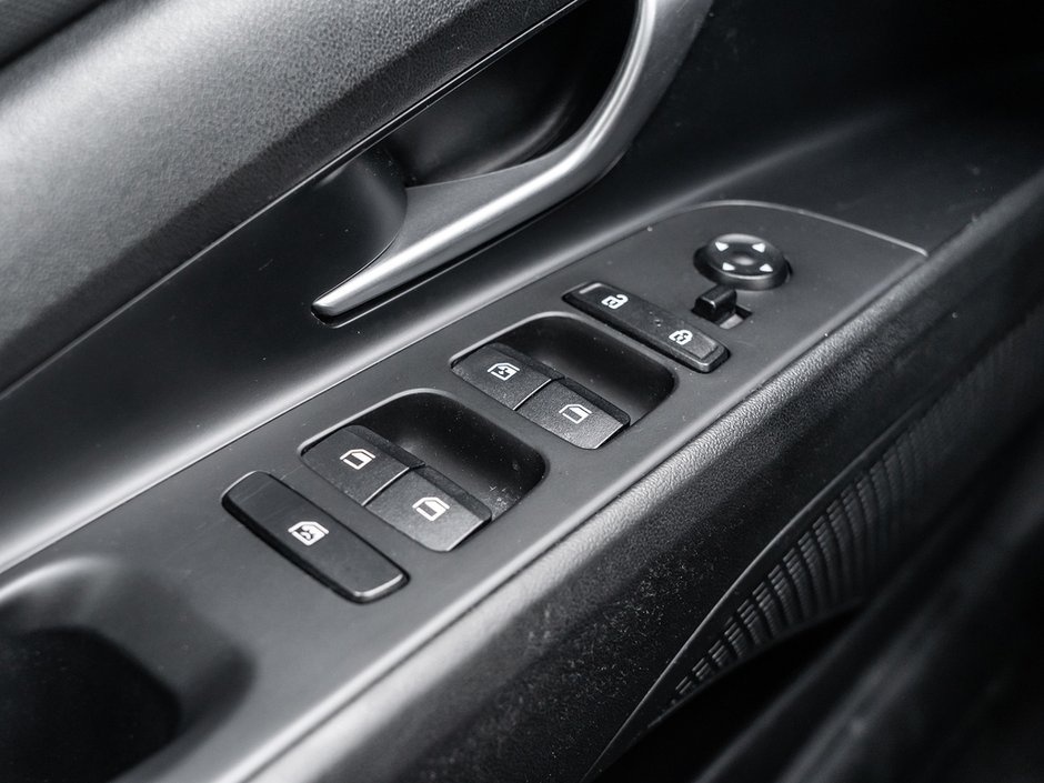 2022 Hyundai Elantra Preferred-12