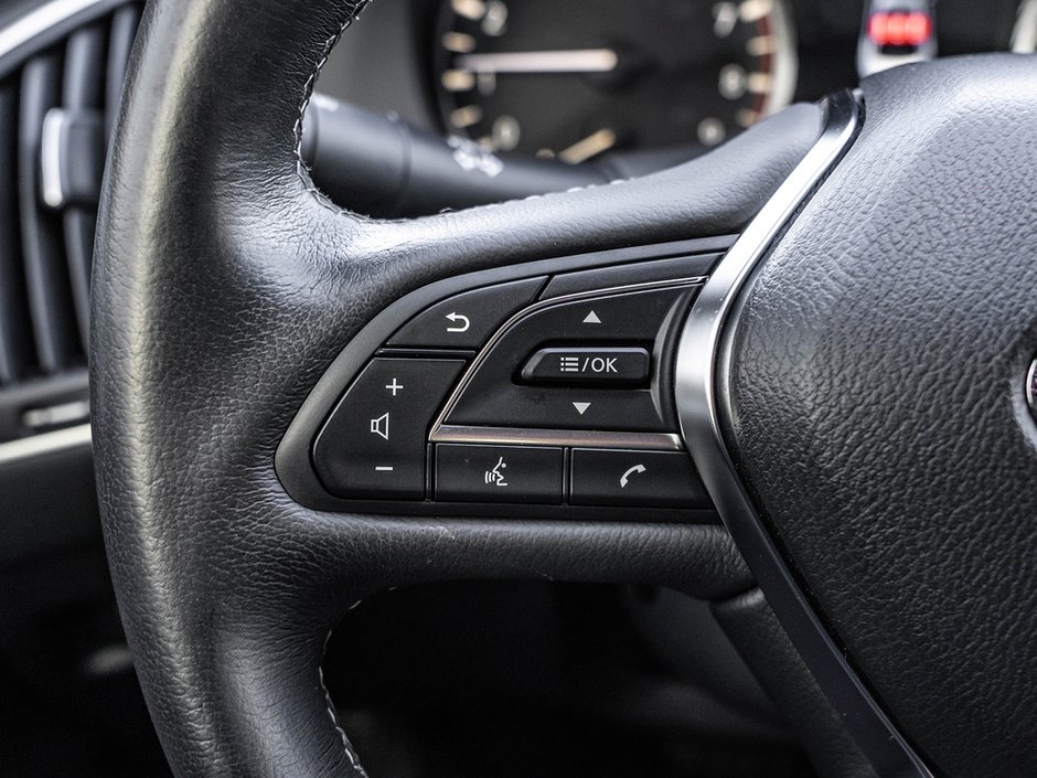 2023 Infiniti Q50 LUXE-8