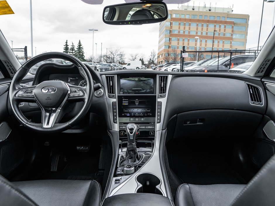 2023 Infiniti Q50 LUXE-25