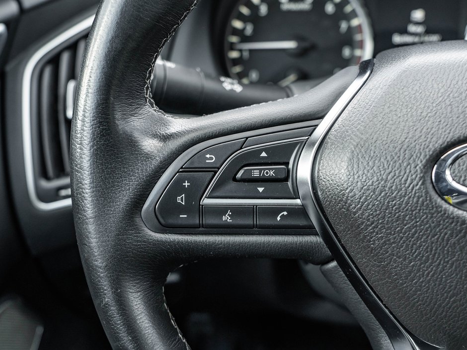 2023 Infiniti Q50 LUXE-8