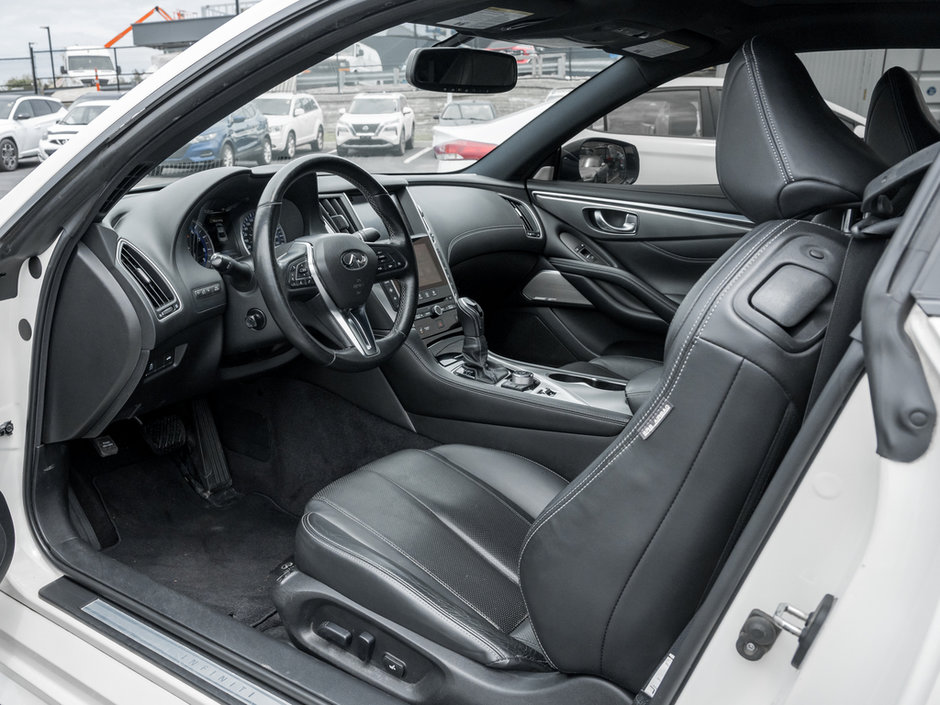 2017 Infiniti Q60 3.0t AWD-10