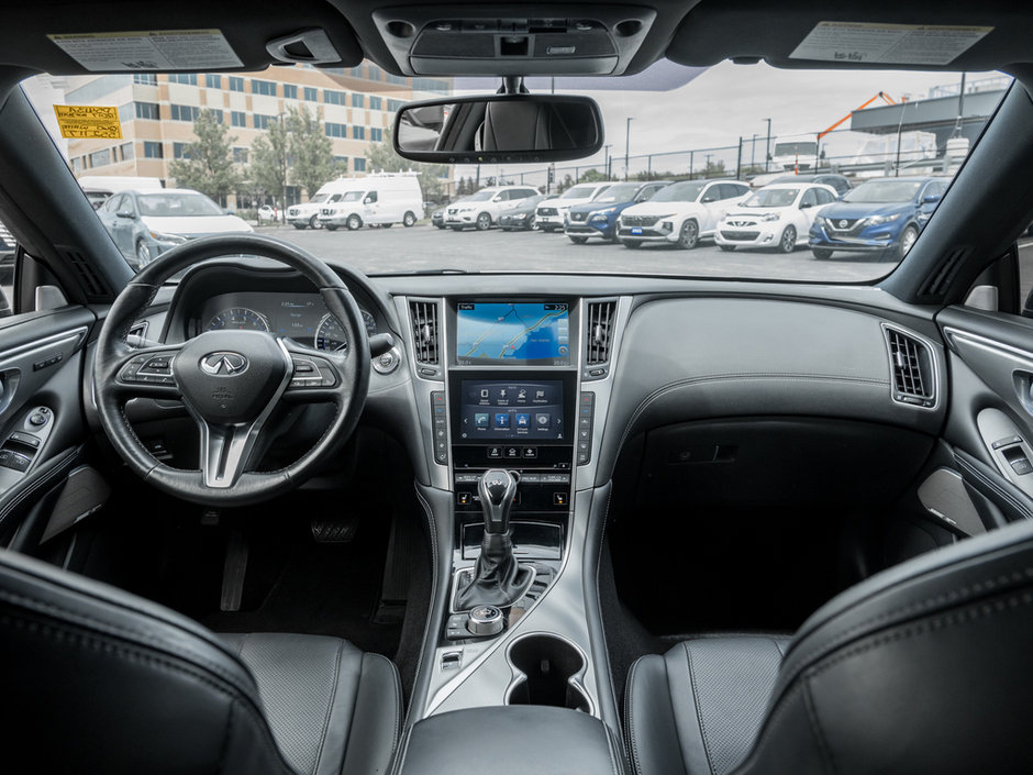 2017 Infiniti Q60 3.0t AWD-27