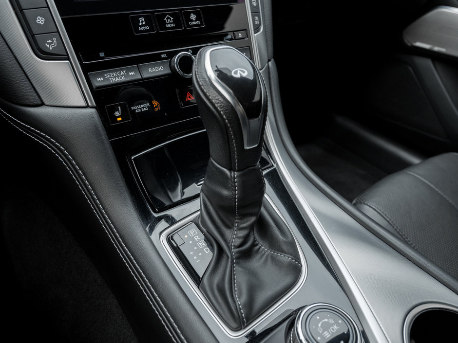 2017 Infiniti Q60 3.0t AWD-20