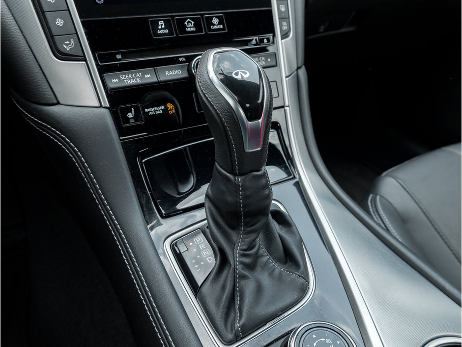 2017 Infiniti Q60 3.0t AWD-17
