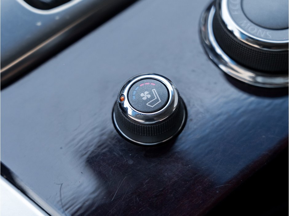 2019 Infiniti Q70 3.7 LUXE-17