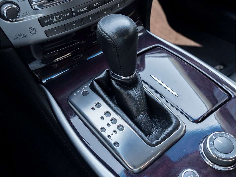 2019 Infiniti Q70 3.7 LUXE-18