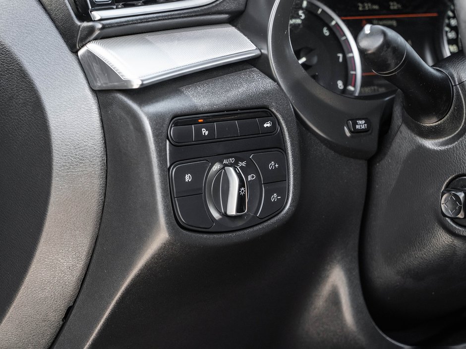 2019 Infiniti QX50 ESSENTIAL-17